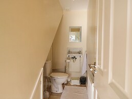 25 Resbury Close