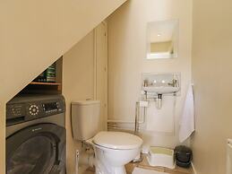 25 Resbury Close