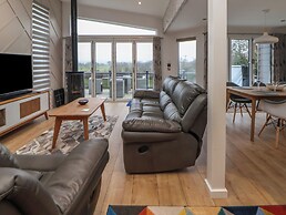 The Lodge @ Racecourse House