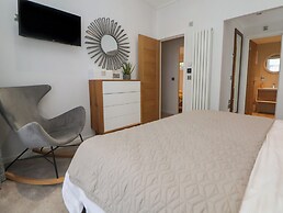 The Lodge @ Racecourse House