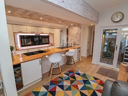 The Lodge @ Racecourse House