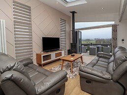 The Lodge @ Racecourse House