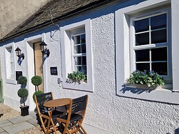 Lyne Cottage, The Retreat