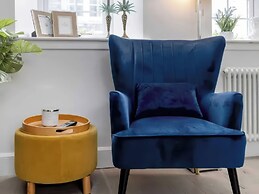 Lyne Cottage, The Retreat