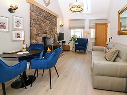 Lyne Cottage, The Retreat