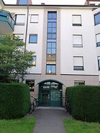 Elegant Studio Apartment in Düsseldorf Ludenberg