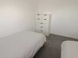 69 Ffordd Y Meillion