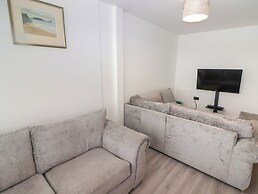 69 Ffordd Y Meillion