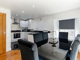 Queen Elizabeth Suite