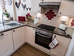 October House Holiday Cabin