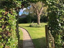 October House Holiday Cabin