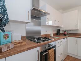 Cotswold Outlet Coach House