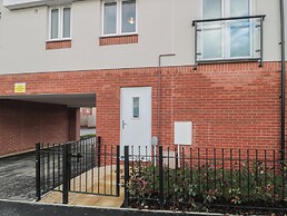 Cotswold Outlet Coach House