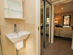 Tree House, Partial Lake Views