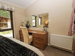 Tree House, Partial Lake Views