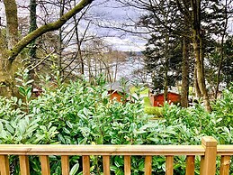 Tree House, Partial Lake Views