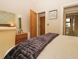 Tree House, Partial Lake Views