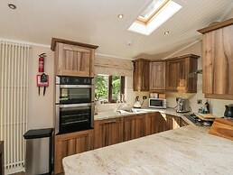 Tree House, Partial Lake Views