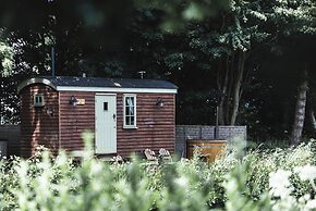 Little Otchan Shepherd's Hut