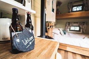 Little Otchan Shepherd's Hut