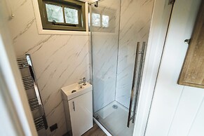 Little Otchan Shepherd's Hut