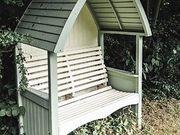 Little Otchan Shepherd's Hut