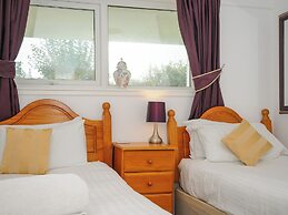 Tamar 28