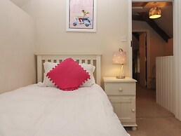 Cherryblossom Cottage