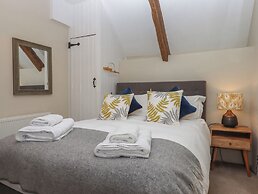 Cherryblossom Cottage