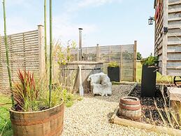 Bonnie's Shepherds Hut at Shepherds Lodge