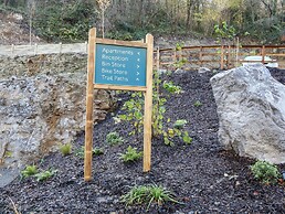 2 Rock Mill Holiday Apartments