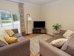 Walworth Castle Holiday Cottage