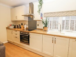 Walworth Castle Holiday Cottage