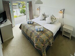 Una, Lodge 73