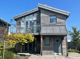 Una, Lodge 73