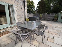 Walworth Castle Lodge