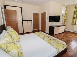 Walworth Castle Lodge