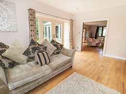 Walworth Castle Lodge