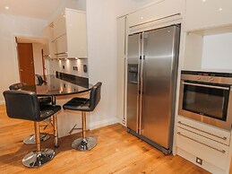 Walworth Castle Lodge