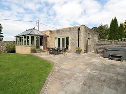 Walworth Castle Lodge