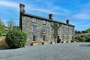 Snowdonia Manor