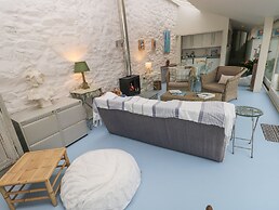 Curlew House