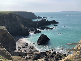 Kittiwake, Apartment 22