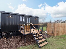 Shepherds Hut - Oak