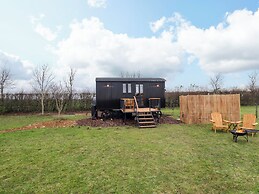Shepherds Hut - Oak