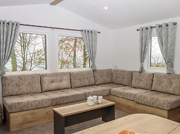 5 Manor Park