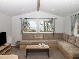 5 Manor Park