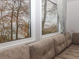 5 Manor Park