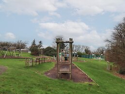 5 Manor Park
