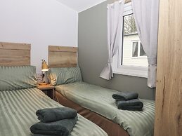 5 Manor Park